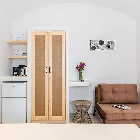 Adama's Naxos Lejlighedshotel