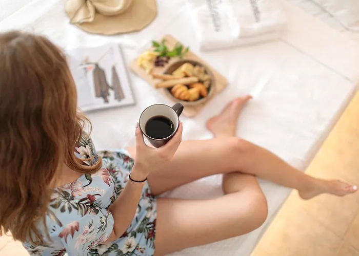 Adama's Naxos Апарт-отель